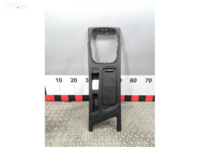 Консоль салона (кулисная часть) к Renault Megane undefined г.