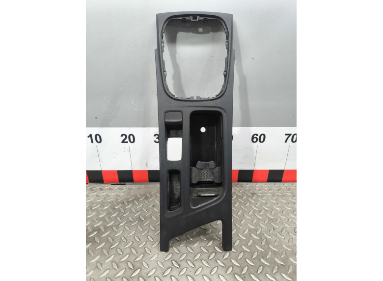 Консоль салона (кулисная часть) к Renault Megane, 2019г.