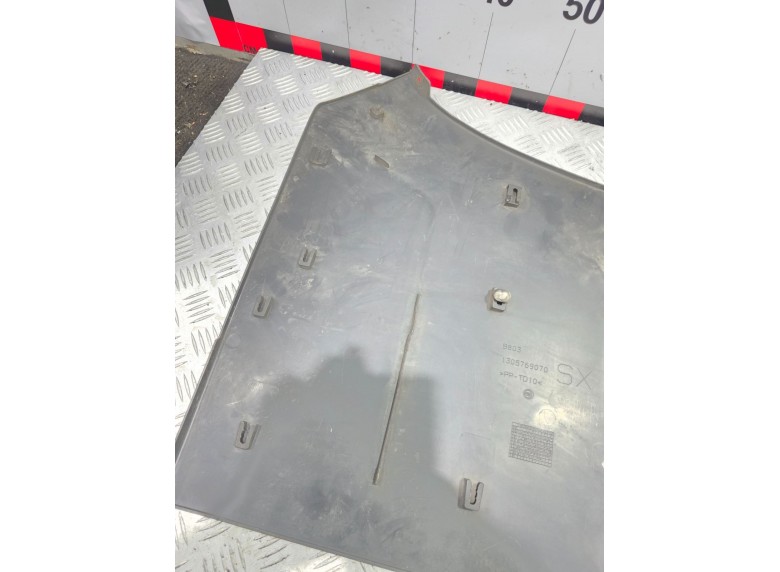 Молдинг крыла заднего левого к Молдинг крыла заднего левого к Peugeot Boxer undefined г. Boxer