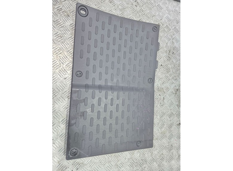 Крышка аккумулятора к Крышка аккумулятора к Peugeot Boxer undefined г. Boxer