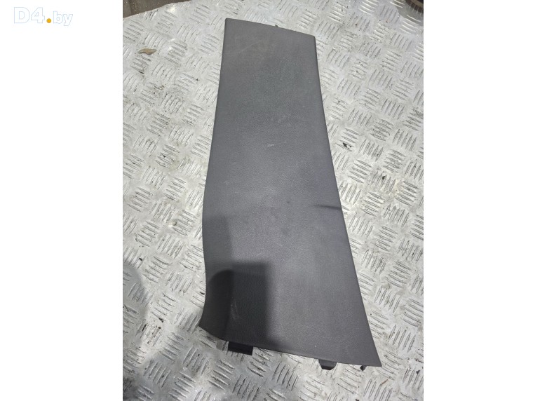 Обшивка стойки центральной левой к Renault Megane undefined г.