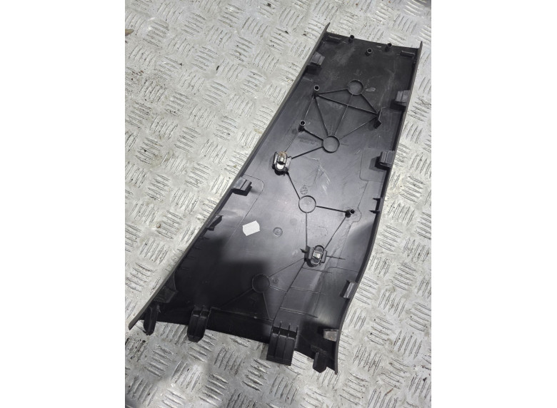 Обшивка стойки центральной левой к Renault Megane, 2020г.