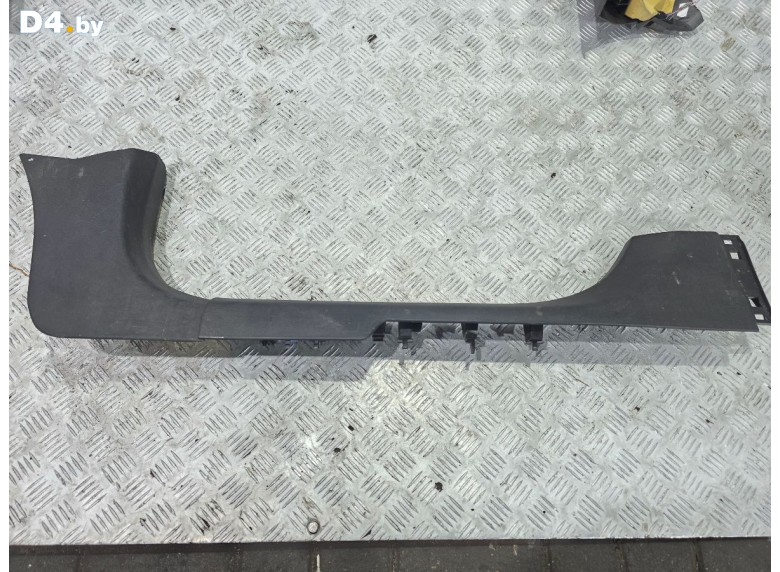 Накладка на порог внутренняя передняя правая к Renault Megane undefined г.
