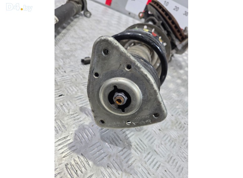 Опора амортизатора верхняя (чашка) к Peugeot 3008 undefined г.