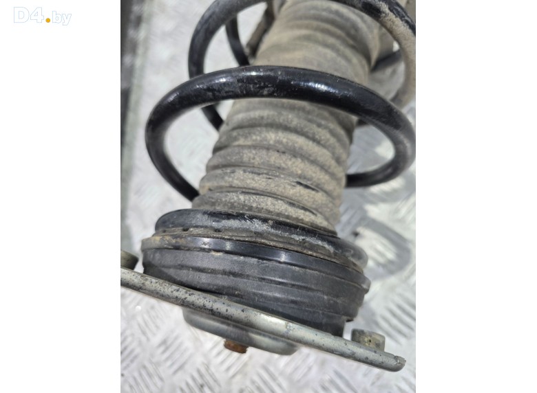 Опора амортизатора верхняя (чашка) к Peugeot 3008 undefined г.