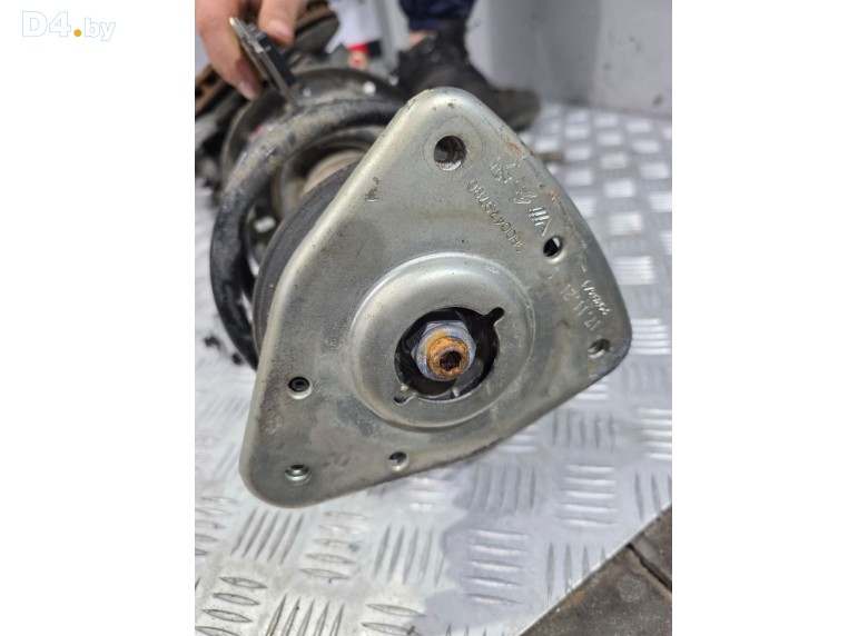 Опора амортизатора верхняя (чашка) к Peugeot 3008 undefined г.