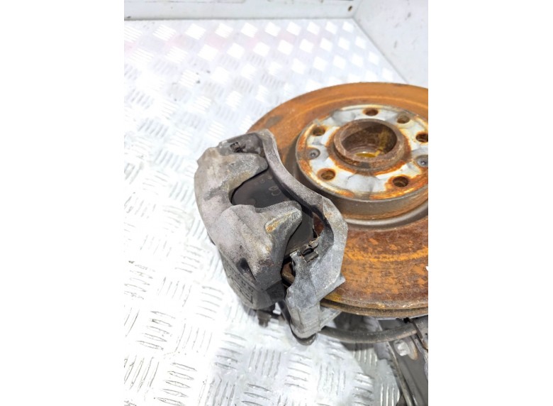 Суппорт передний правый к Суппорт передний правый к Peugeot 3008 undefined г. 3008