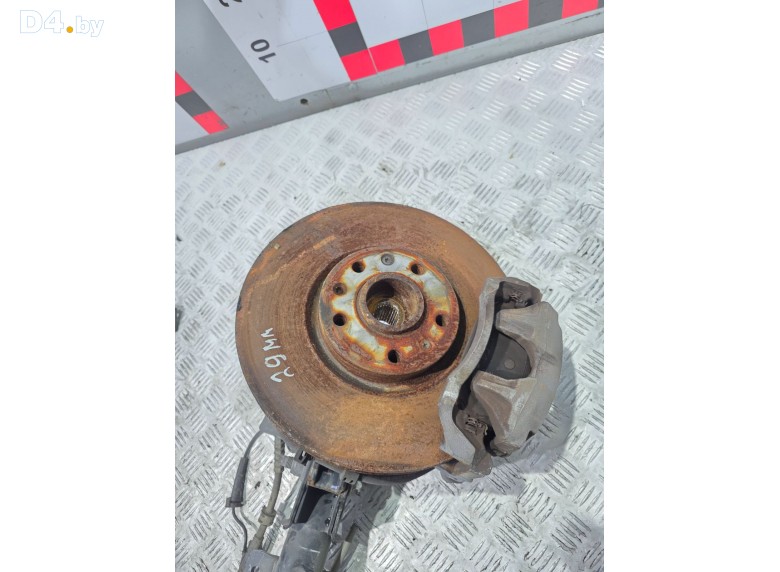 Кулак поворотный левый к Peugeot 3008 undefined г.