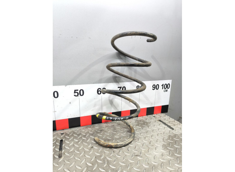 Пружина передняя к Mercedes C W203, 2002г.