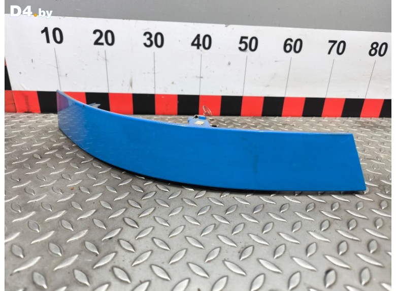 Ус под фару правый к Renault Master undefined г.