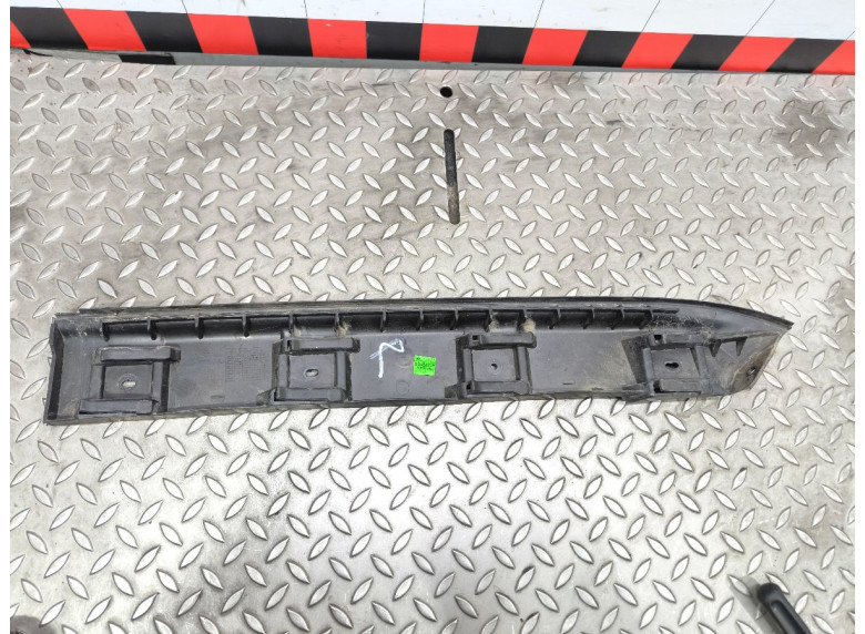 Кронштейн крепления бампера заднего к Volkswagen Jetta, 2006г.