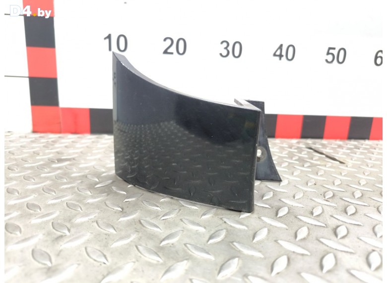 Ус под фонарь левый к SsangYong Rodius undefined г.