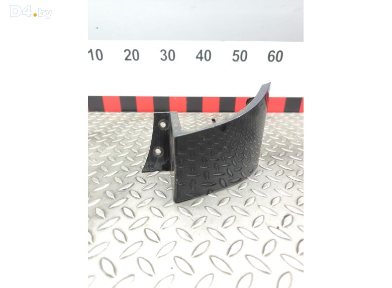 Ус под фонарь правый к SsangYong Rodius undefined г.