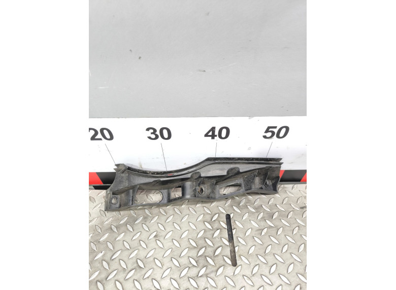 Кронштейн крепления бампера переднего к Volkswagen Passat, 2007г.