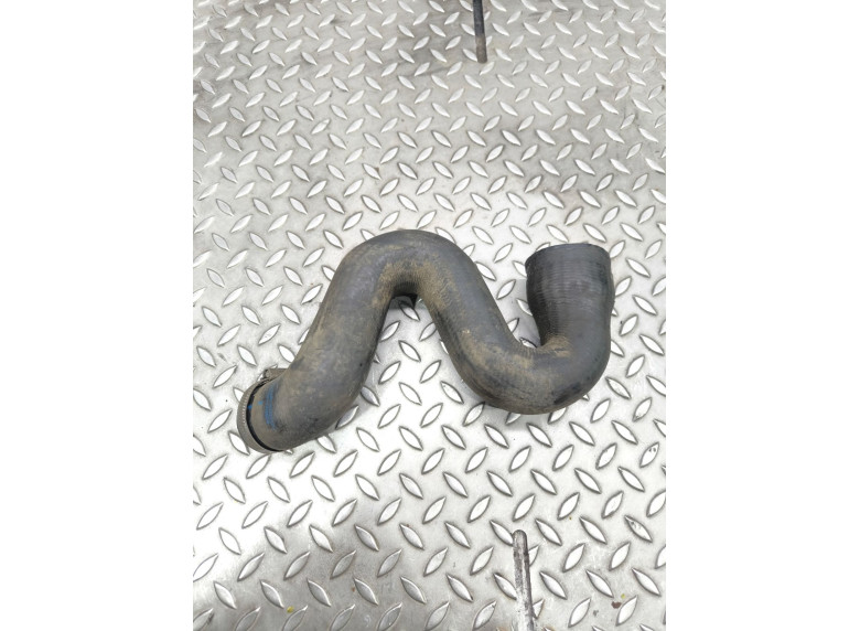 Патрубок интеркулера к Volkswagen Passat, 1999г.