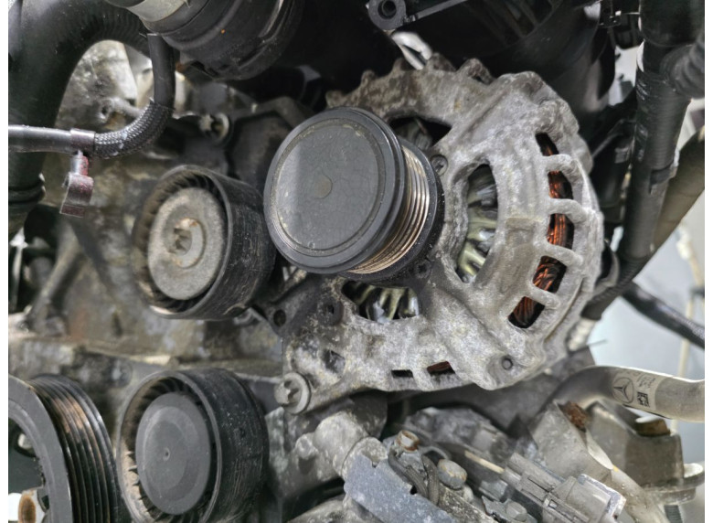 Генератор к Mercedes C W204, 2012г.