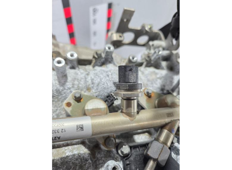 Датчик давления топлива к Mercedes C W204, 2012г.