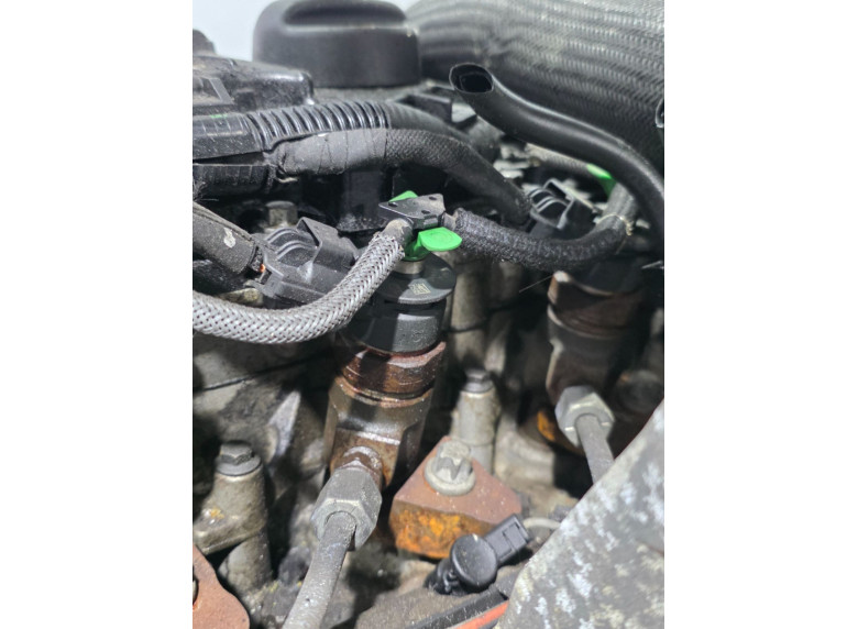 Форсунка к Peugeot 207, 2011г.