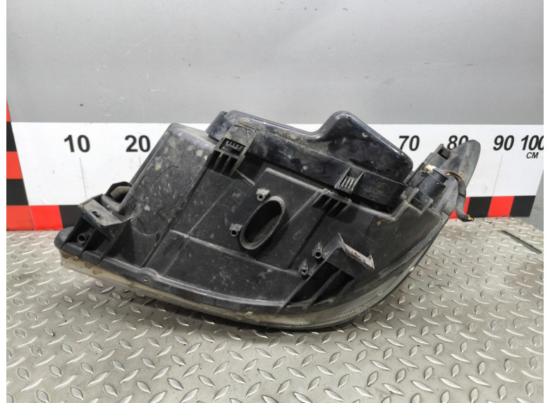 Фара правая к Mercedes Sprinter, 2009г.
