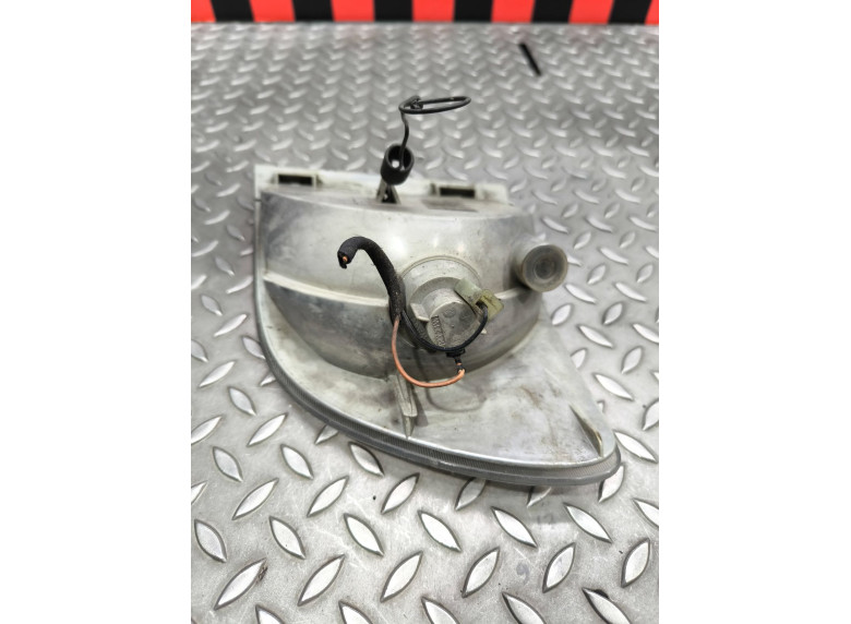 Поворотник правый к Mercedes Vito W638, 2001г.