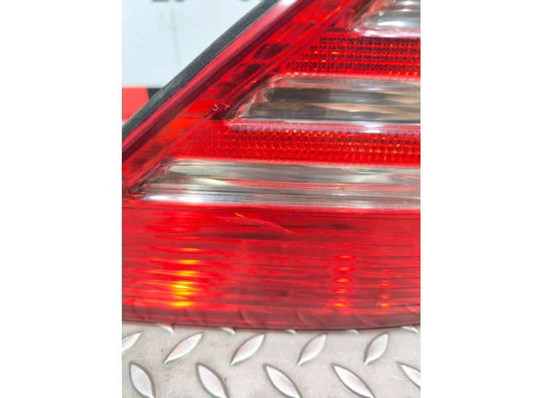 Фонарь задний левый к Mercedes S W220, 2004г.