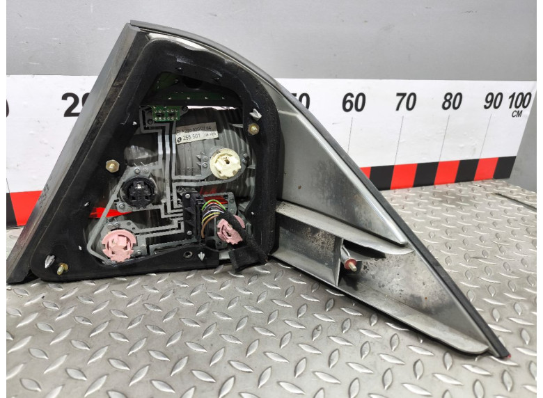 Фонарь задний левый к Mercedes S W220, 2004г.