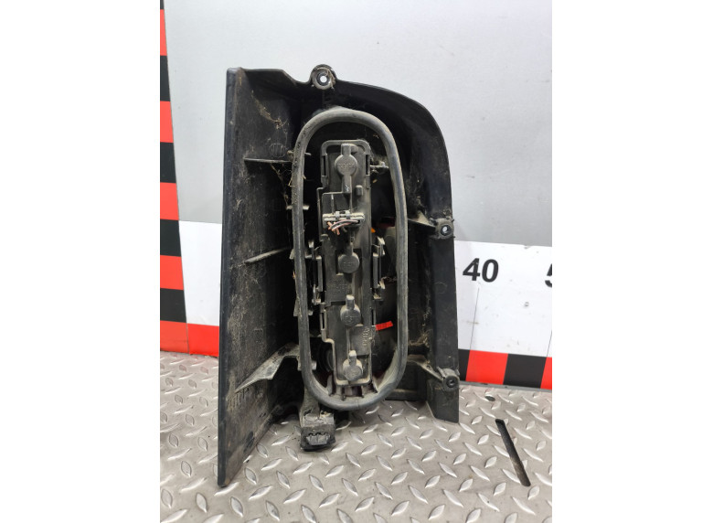 Фонарь задний правый к Mercedes Vito W638, 2002г.