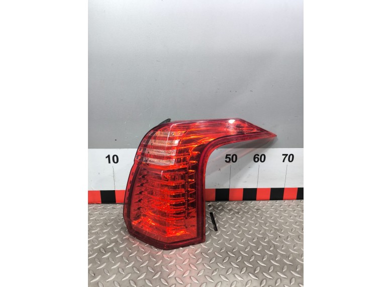 Фонарь задний правый к Peugeot 5008