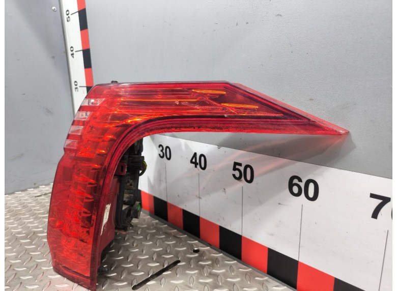 Фонарь задний правый к Фонарь задний правый к Peugeot 5008 undefined г. 5008