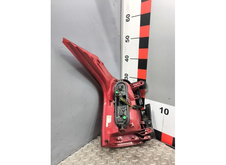 Фонарь задний правый к Фонарь задний правый к Peugeot 5008 undefined г. 5008