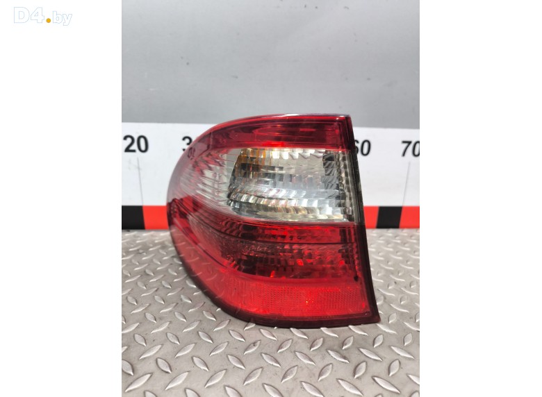 Фонарь задний левый к Mercedes EW211 undefined г.
