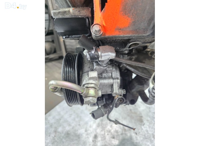 Насос гидроусилителя руля к Mercedes CW203 undefined г.