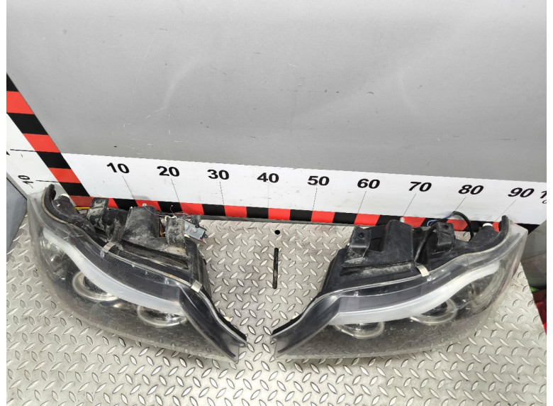 Фара передняя (комплект) к BMW 3 E90/E91/E92/E93, 2005г.