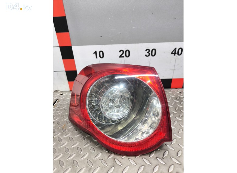 Фонарь задний левый к Volkswagen Passat undefined г.