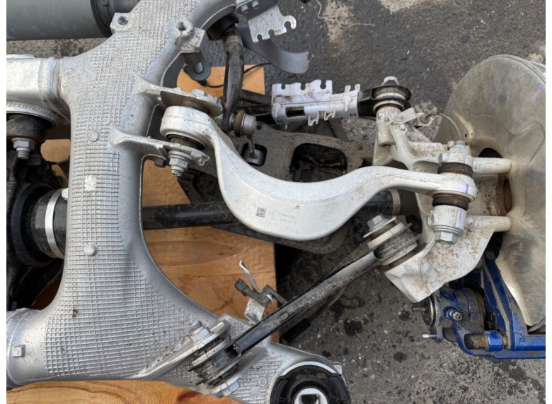 Полуось задняя (приводной вал, ШРУС) к BMW XM G09, 2024г.