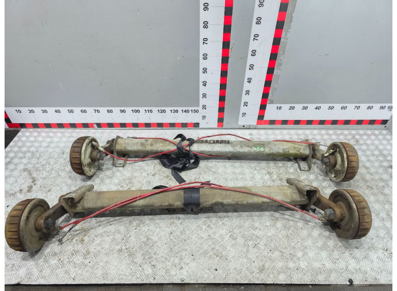 Балка подвески задняя к Schwarzmueller Полуприцеп, 2015г.