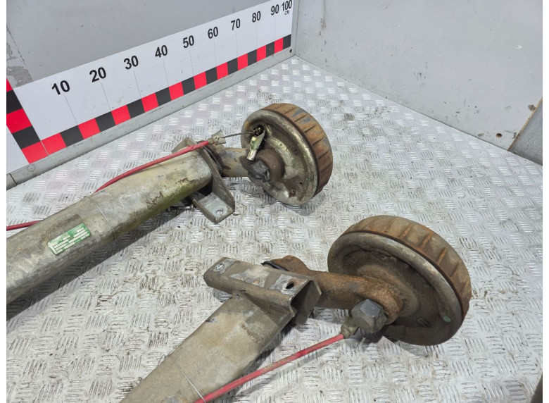 Балка подвески задняя к Schwarzmueller Полуприцеп, 2015г.