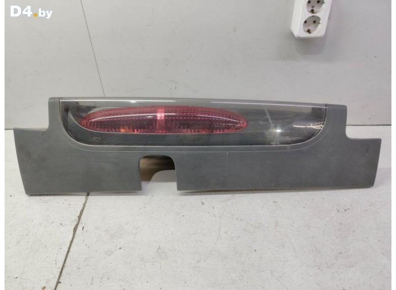Фонарь задний правый к Opel Vivaro undefined г.