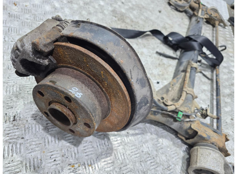 Кожух защитный тормозного диска к Audi A6, 2000г.