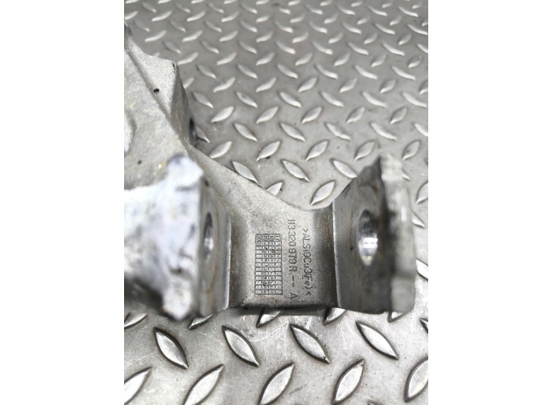 Кронштейн КПП к Renault Megane, 2020г.