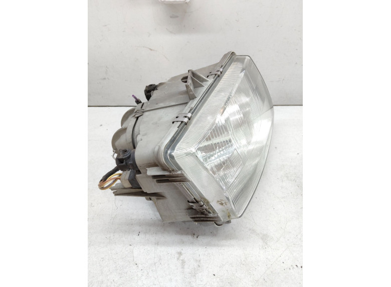 Фара правая к Mercedes Vito, 2000г.