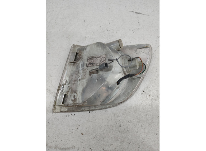 Поворотник правый к Mercedes Vito, 2000г.