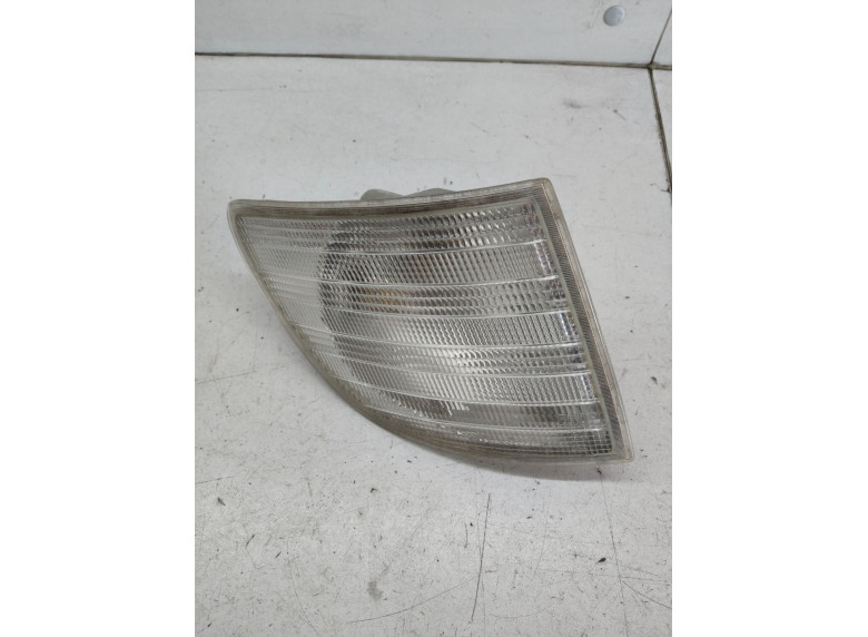 Поворотник правый к Mercedes Vito, 2000г.