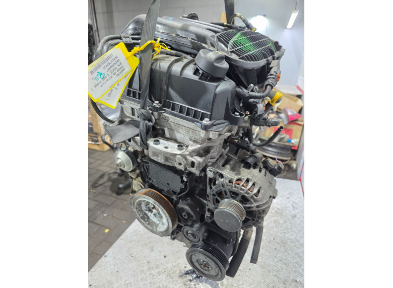Двигатель к Peugeot 208, 2012г.