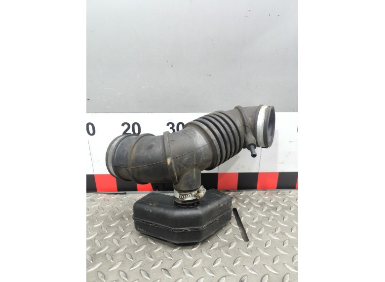 Патрубок воздушного фильтра к Патрубок воздушного фильтра к Mitsubishi SpaceStar undefined г. Space Star