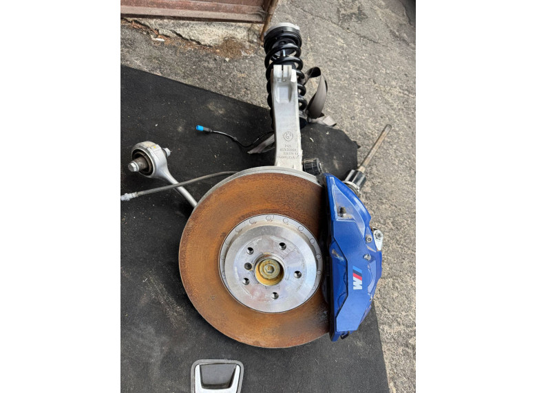 Комплект тормозов (диски и суппорта) к BMW XM G09, 2024г.