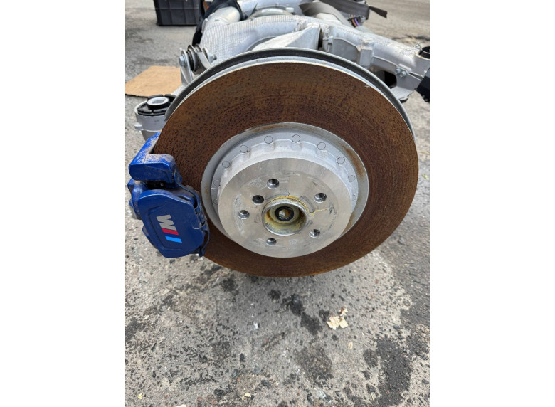 Суппорт передний правый к BMW XM G09, 2024г.