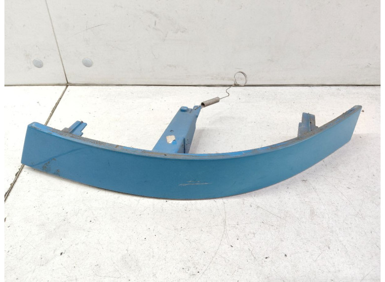 Ус под фару левый к Opel Movano, 2008г.