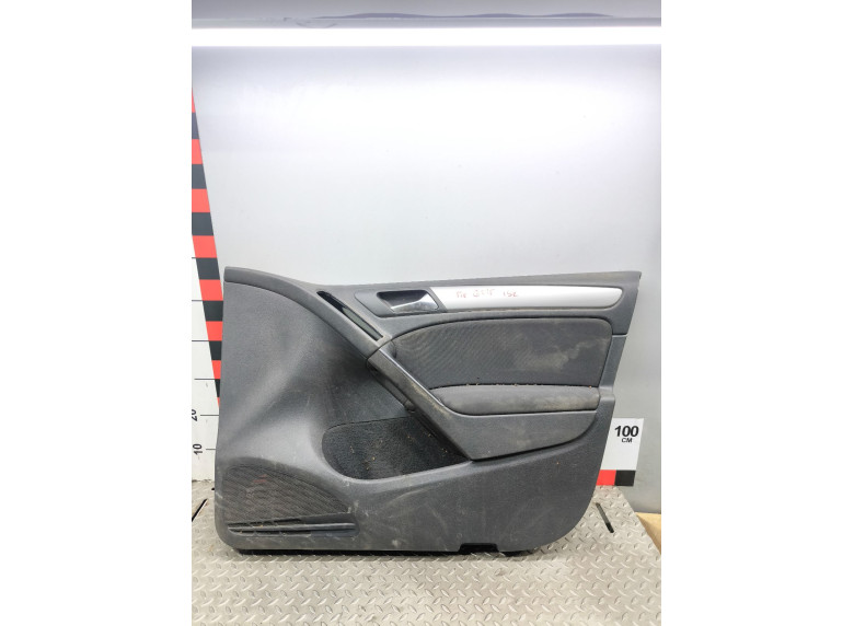Обшивка двери передней правой (дверная карта) к Volkswagen Golf, 2013г.