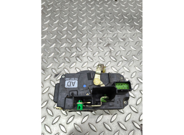 Замок двери передней правой к Opel Vectra, 1999г.